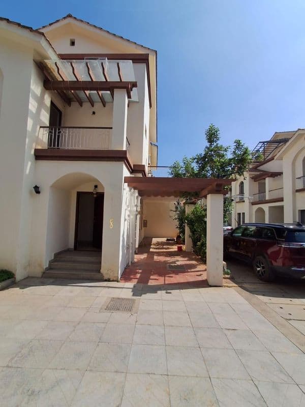 LGCL Beautiful World 4BHK