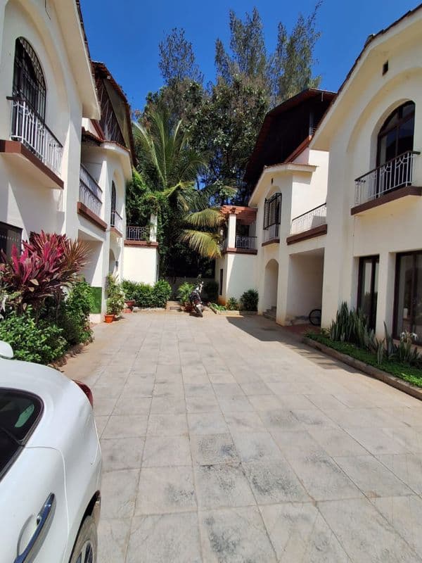 LGCL Beautiful World 4BHK